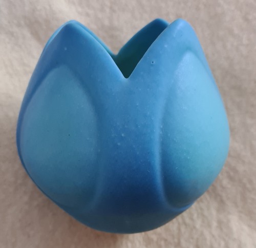 Vintage van briggle - van, tulip