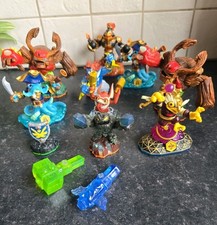 Skylanders skylanders bundle mixed figures x 13 items Job Lot