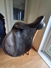 Kent and Masters Jump Saddle