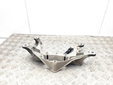 AUDI A4 B9 GEARBOX BRACKET