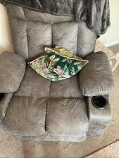 LazBoy Recliner Arm Chair ( Lazy Boy ) Reclining Comfort Chair Wide padded grey