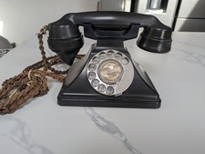 This vintage Pyramid