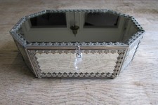 Mirrored Jewelry Box 19cm L x 12cm W x 7cm D