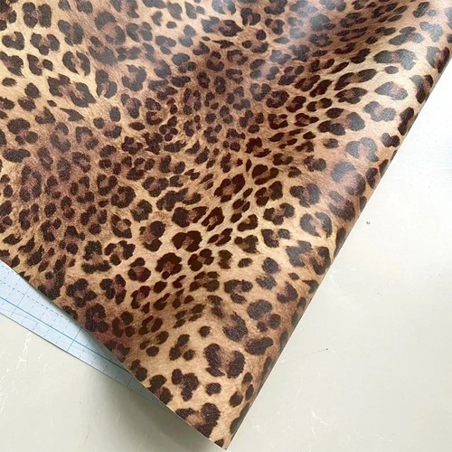 Self adhesive leopard print - self,