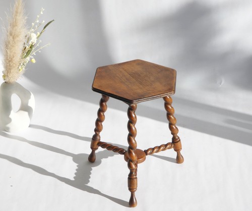 Antique hexagon barley twist - hexagon,