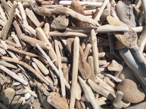 250 small driftwood pieces - small,
