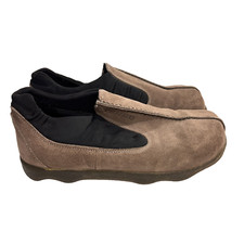 Tsubo Beige Gray Suede Slip On