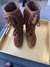Minnetonka Women's Moccasins booties, ladies Size 6, EU 39, US size 8. Tan. 