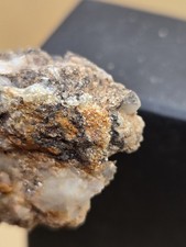 Very HIGH-QUALITY Gold Quartz