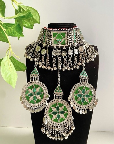 Full green afghan jewellery - green,