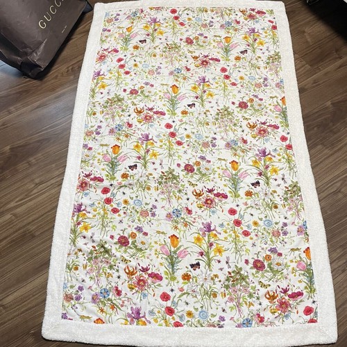 Gucci floral pattern beach - pattern,