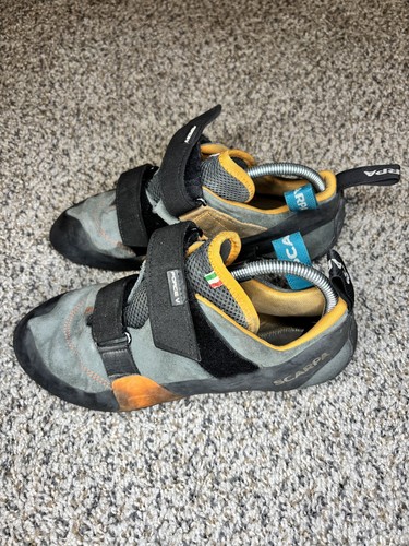 Scarpa force rock climbing - rock,