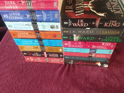 Ward novels black - 17,