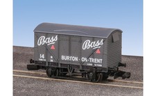 Peco NR2002P Vanfit Wagon Bass