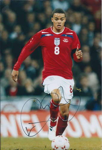 Jermaine jenas autograph - jermaine,