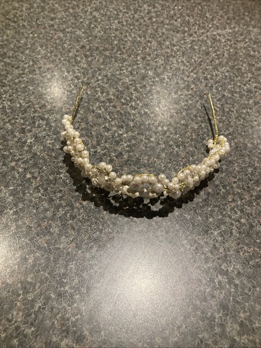 Bridal headdresses and - headdresses, pearl