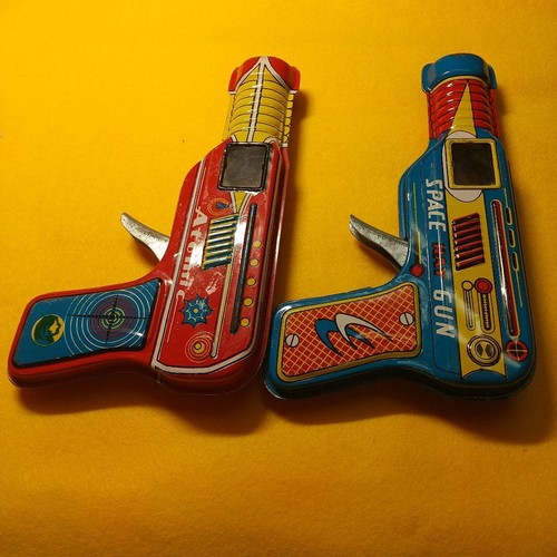Vintage japanese tin toy gun - toy,