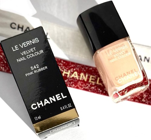Chanel vernis nail polish - vernis,