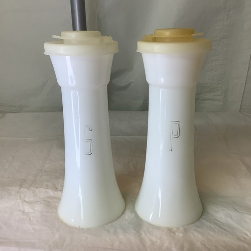 Vintage tupperware salt - vintage,