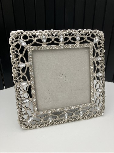 Silver tone ornate jewelled - ornate,