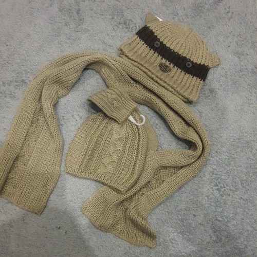 Boys hat scarf gloves - hat,