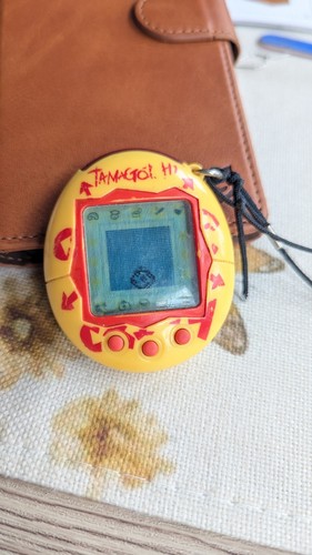 Vintage tamagotchi connection - tamagotchi,