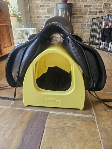 Harry dabbs dressage saddle - harry,