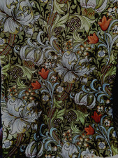 CURTAINS SANDERSON 'GOLDEN LILY' A FABRIC DESIGNED BY WILLIAM MORRIS.