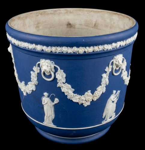 Wedgwood jasperware dark blue - wedgwood,