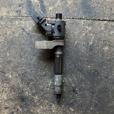 VOLVO V40 2.0 Diesel Hatchback Fuel Injector VEA13-2370010-AAB D4204T5