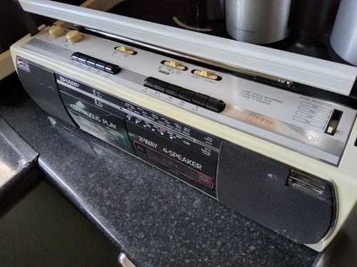 Sharp 268e boombox - wq-268e,