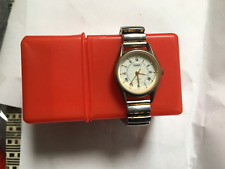 ladies vintage hana watch, needs battery