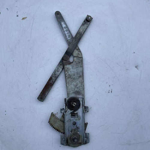 Datsun 240z window regulator - window,