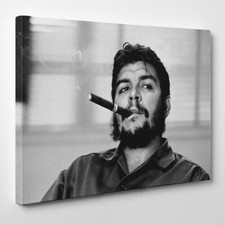 Che Guevara With Cigar -