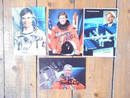 Lot space autograph - -,