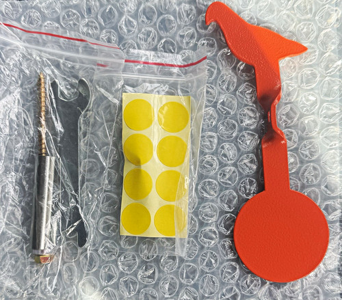 Orange pigeon metal - orange, pigeon￼metal