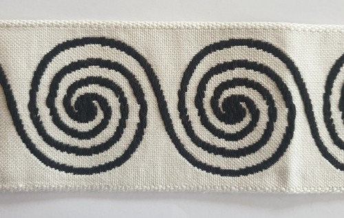 Black calyx jacquard braid - black,