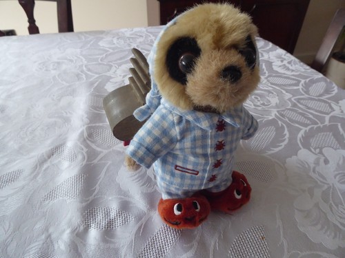 Collectable 2001 sleepy oleg - ,