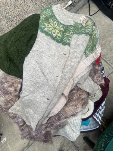 Job lot 13kg wool - lot,