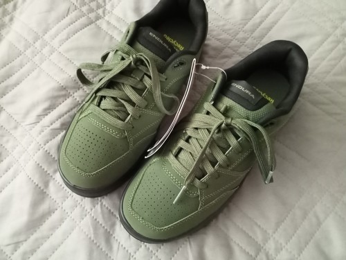 Bnwt endura humvee - bnwt,