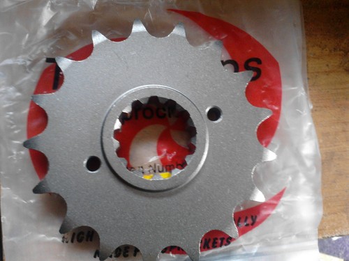 Front sprocket 17t fits honda - front,