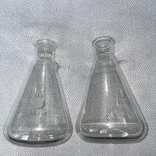 2 x Vintage 1000 mL Pyrex Erlenmeyer Flask made in the uk