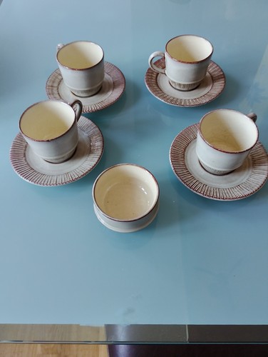 Creigiau teacups saucers - 4,