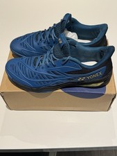 Yonex Power Cushion Cascade Drive Court Shoes  size 10 -  Blue 