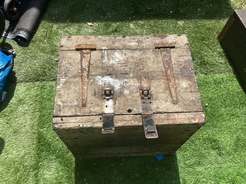 Vintage military wooden - military,