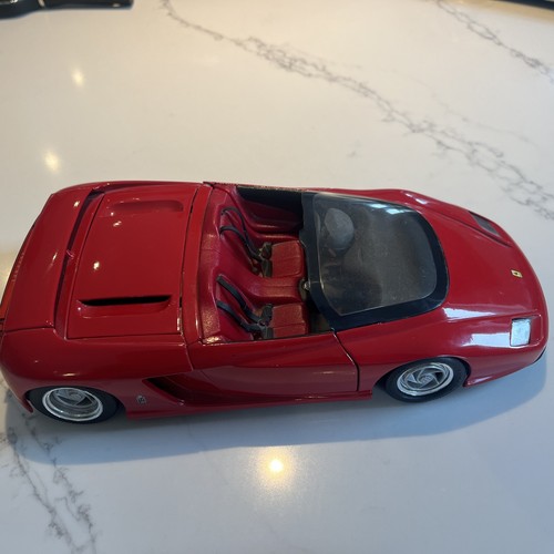 Ferrari scale model - 1/18,