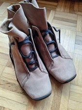 Women's Beige Nubuck Wolky