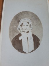 CDV Cameo Very Old Woman Stern