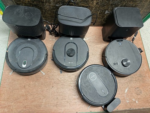 Robot vacuum cleaner job - robot,