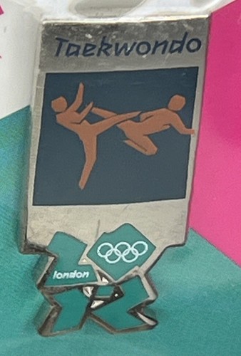 Taekwondo olympic pin badge - taekwondo,